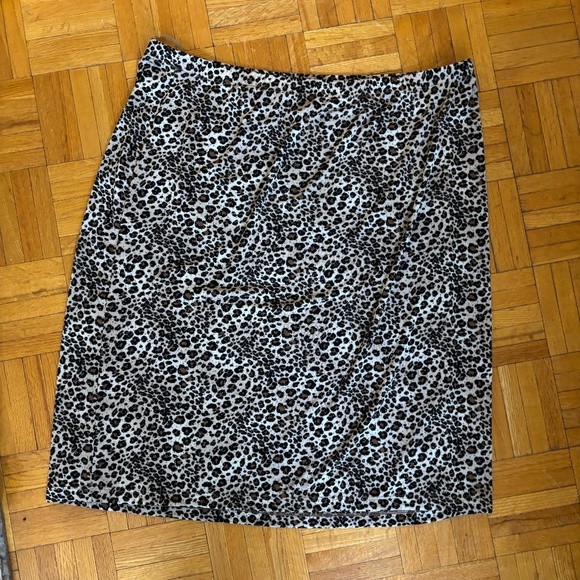 leopard print stretchy skirt - sparkly bit of sparkles - Picture 2 of 6